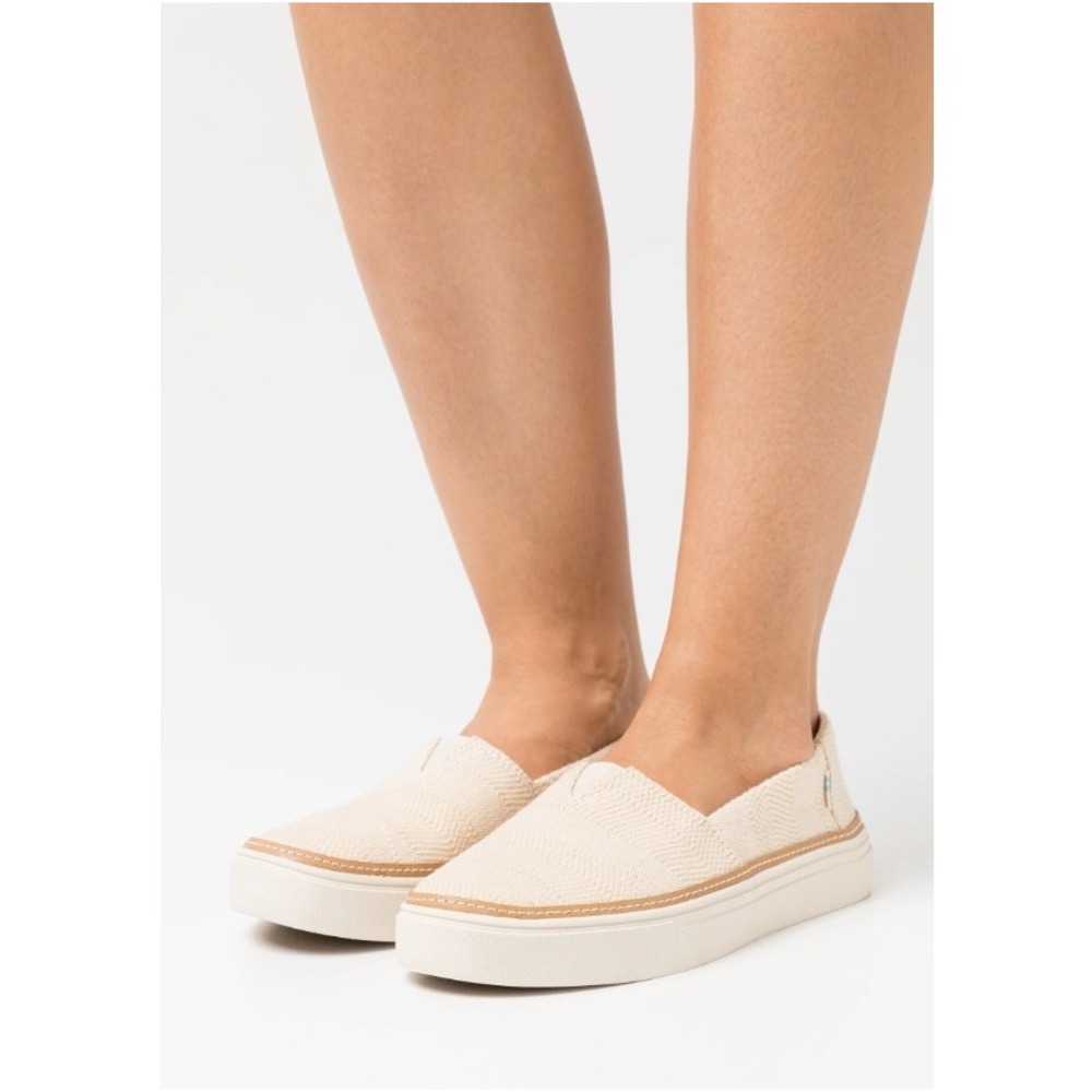 TOMS Women's Off White Parker Slip-on Espadrille Sneaker Size 8.5